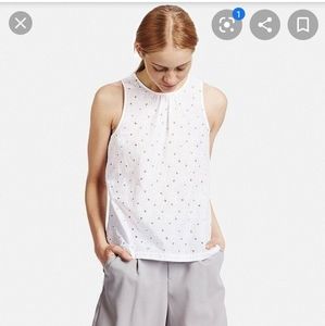 Large white Floral lace sleeveless blouse UniQlo